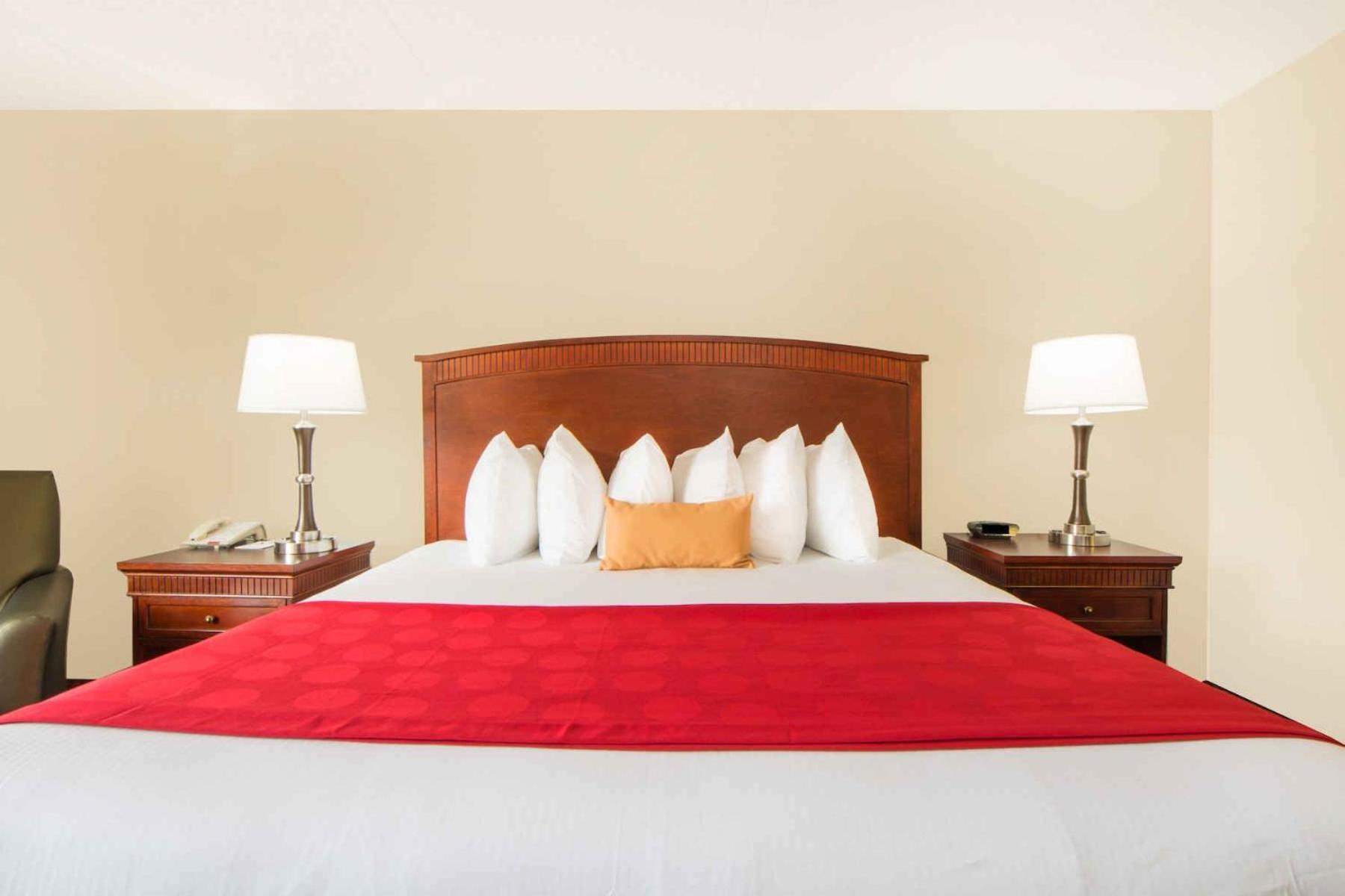 Ramada by Wyndham Enid photo 28