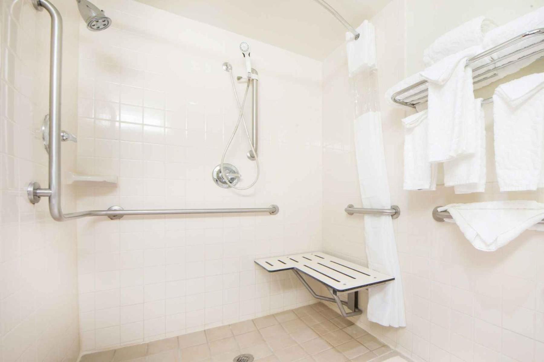 Ramada by Wyndham Enid photo 36