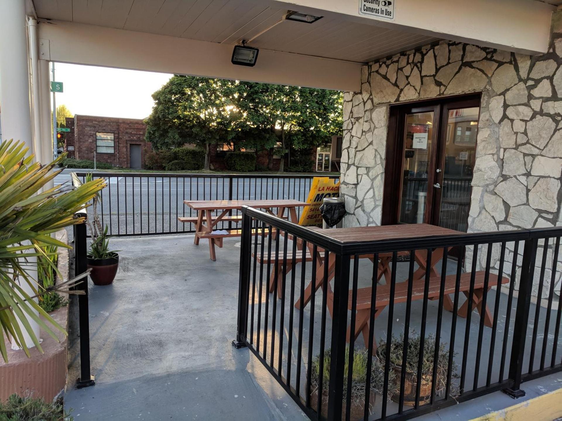 La Hacienda Motel photo 11