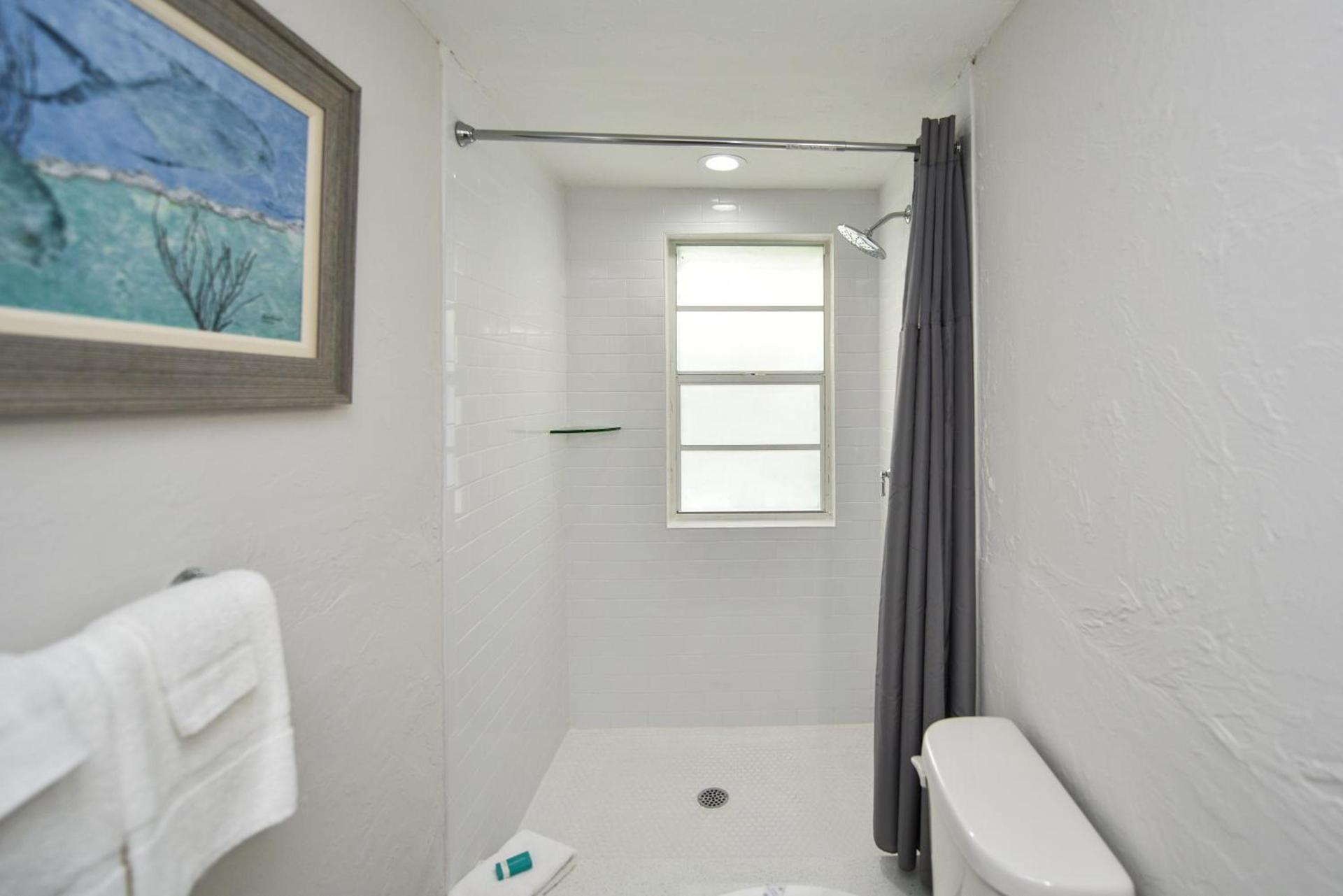 Tropical Breeze Resort photo 10