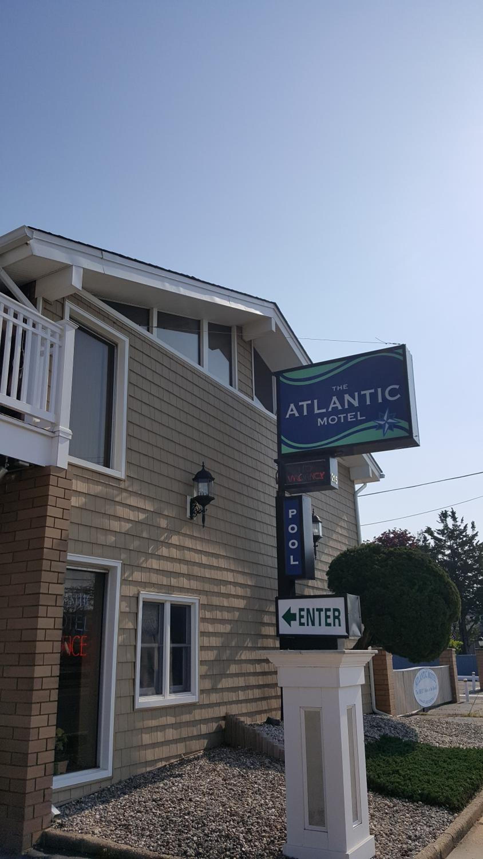 Atlantic Motel photo 9