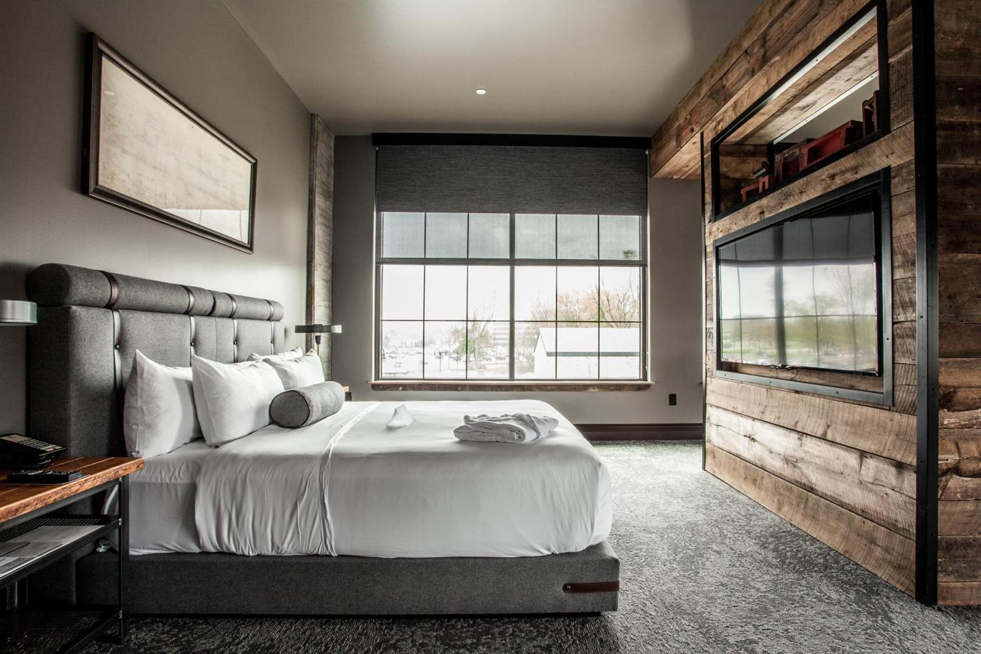 Ironworks Hotel Indy photo 40