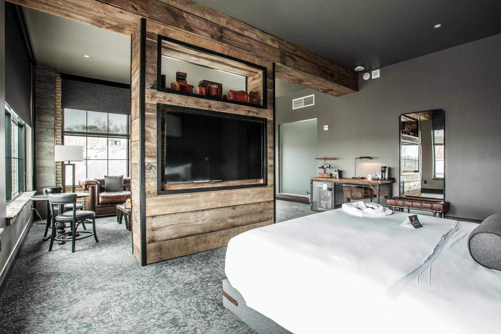 Ironworks Hotel Indy photo 42