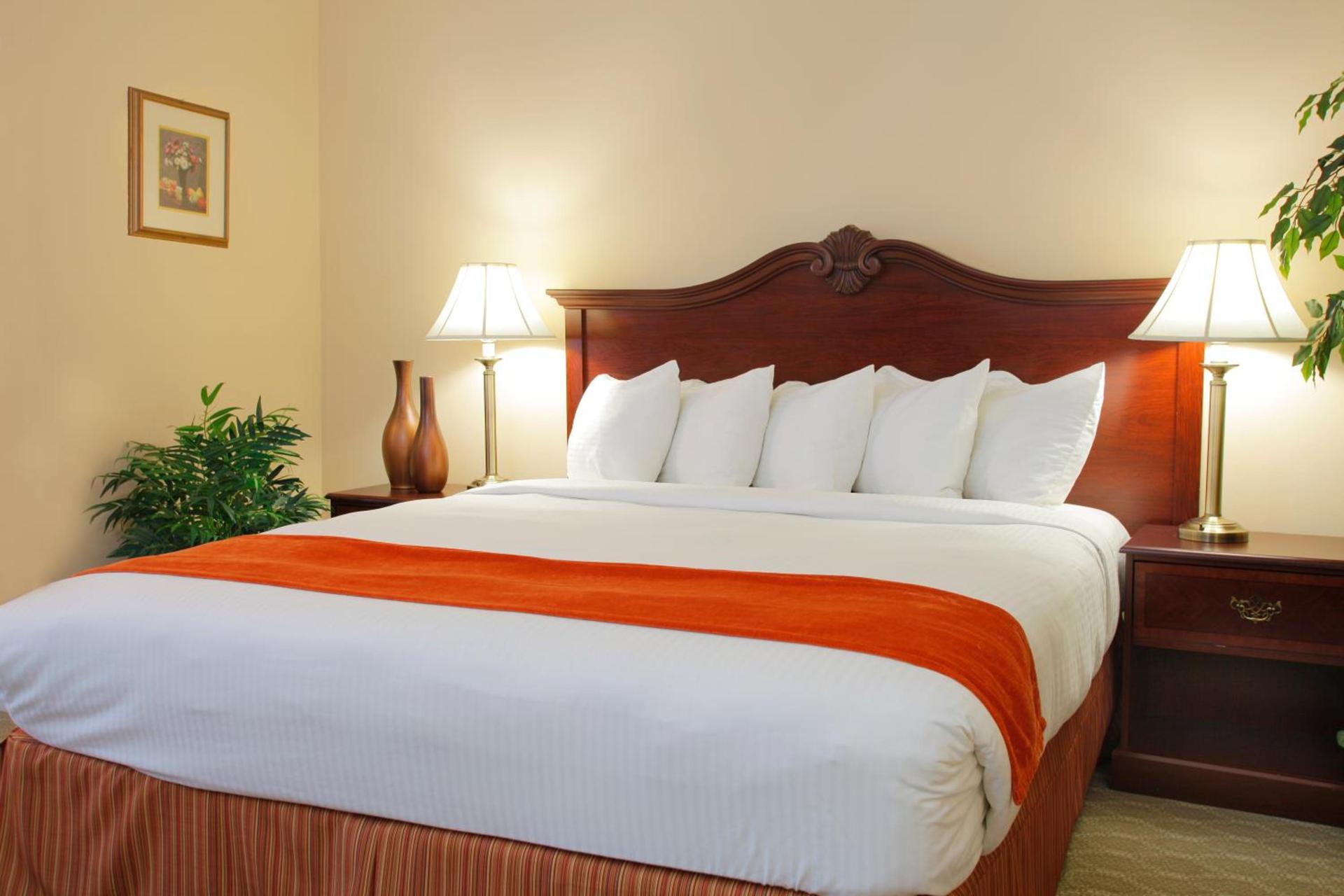 Historic Santa Maria Inn photo 5