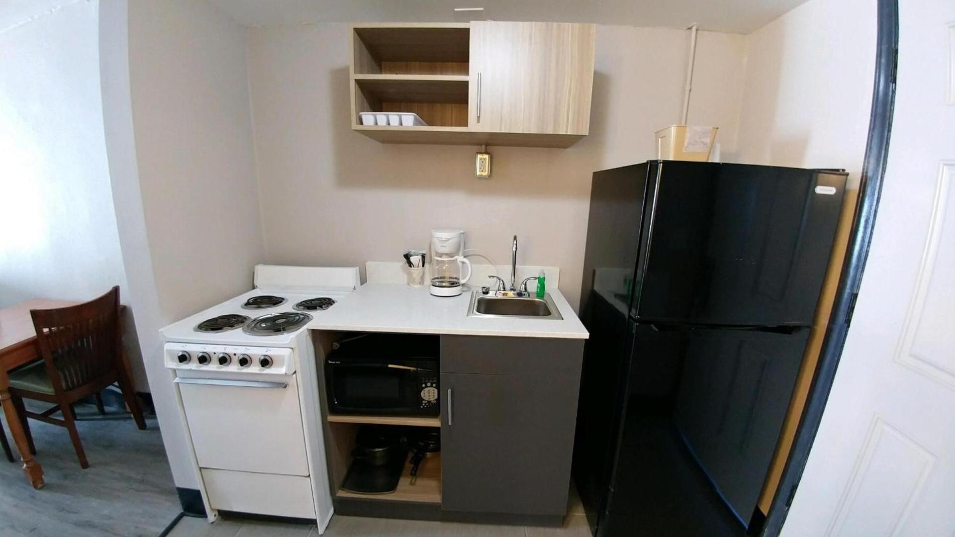 Garden City Inn photo 16