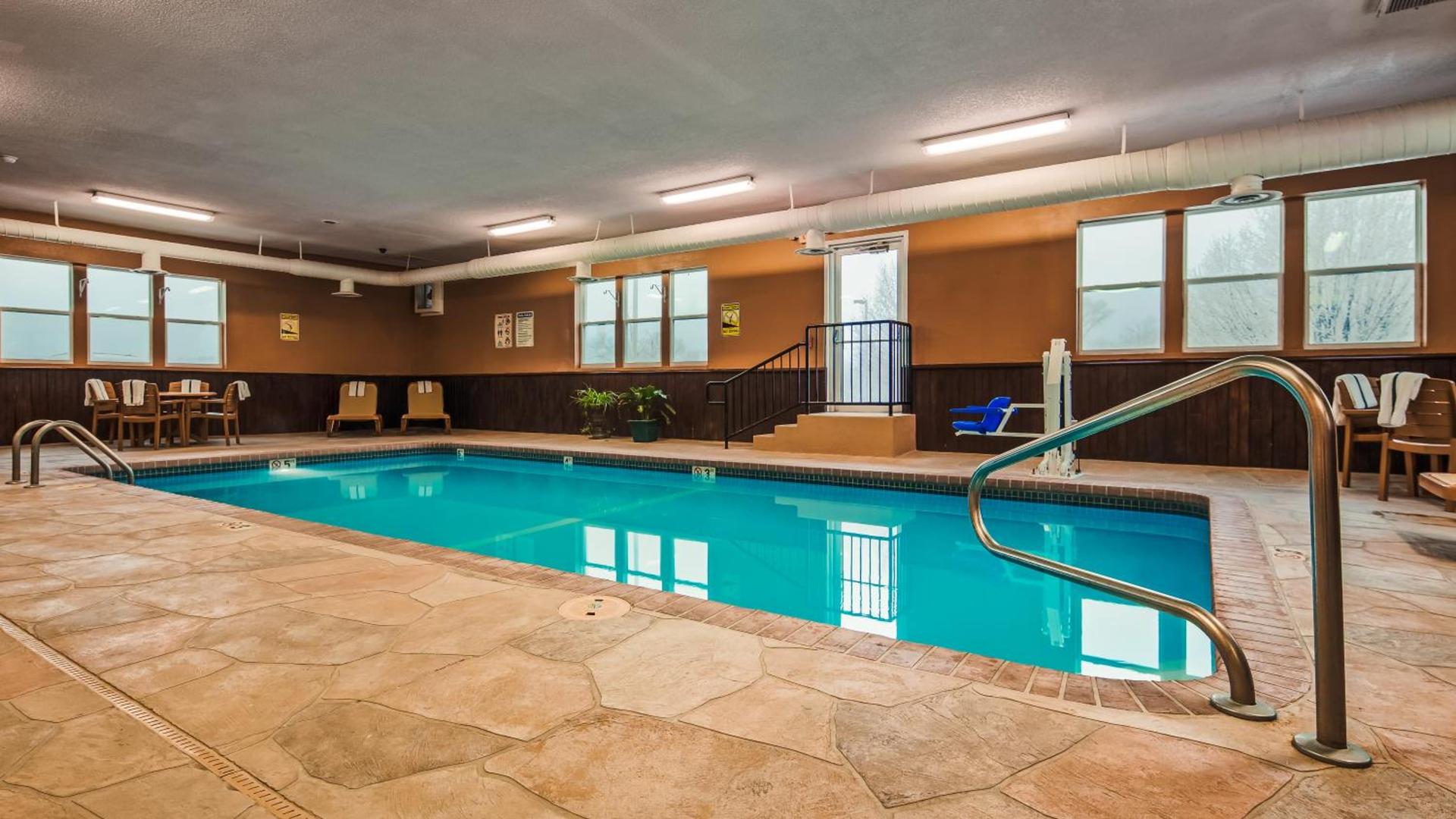 Best Western Teal Lake Inn photo 16