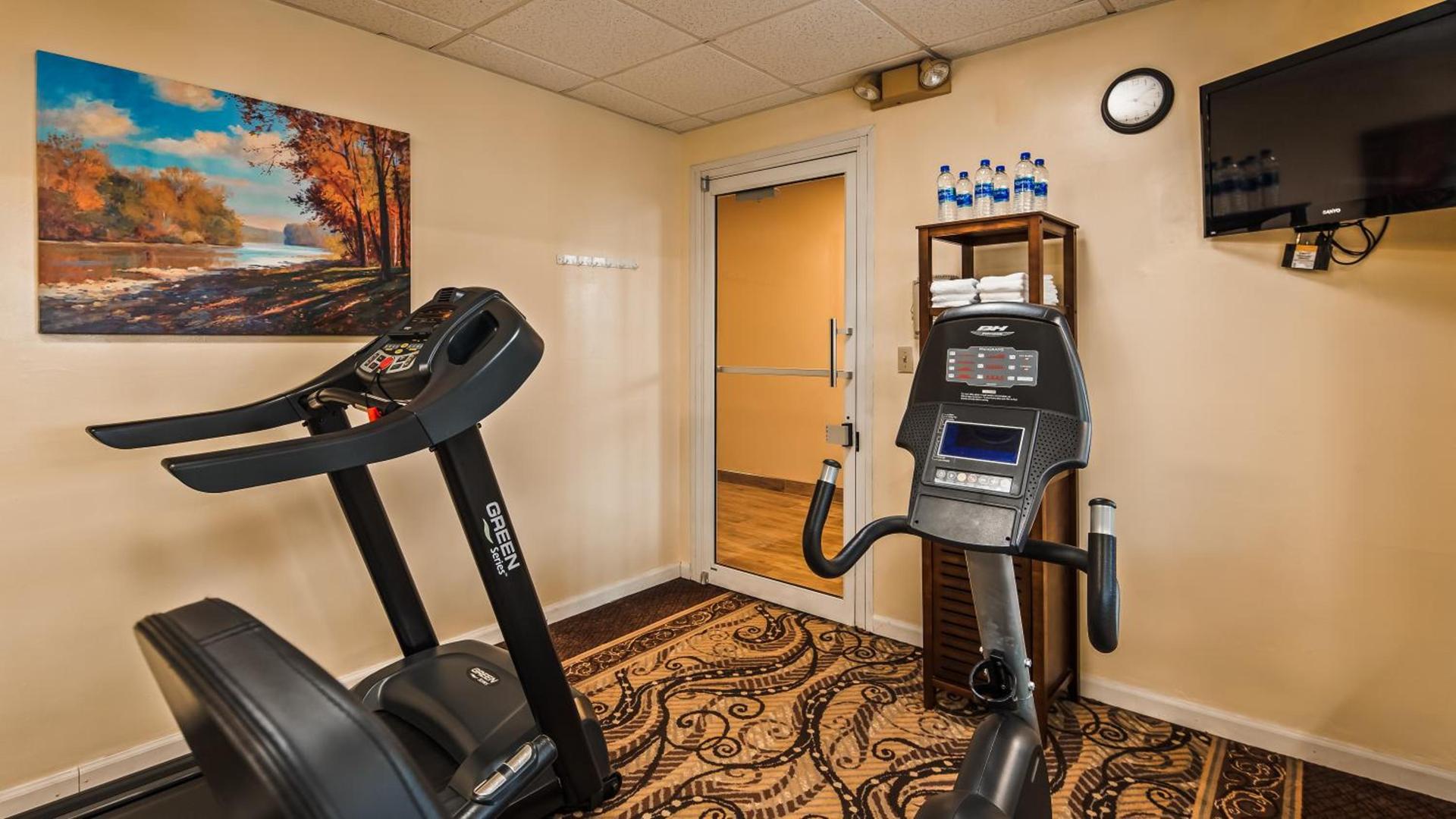 Best Western Teal Lake Inn photo 18