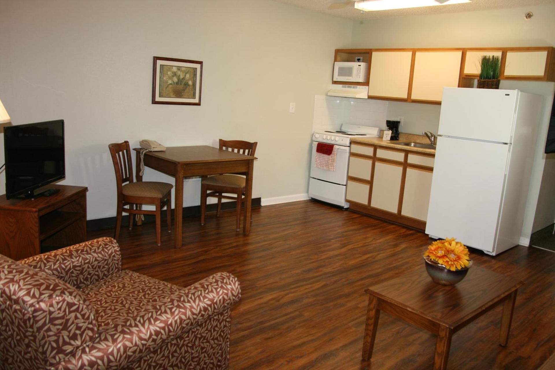 Affordable Suites Greenville photo 20