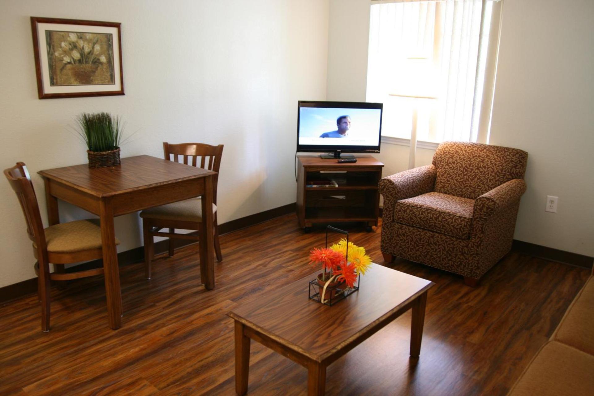 Affordable Suites Greenville photo 16