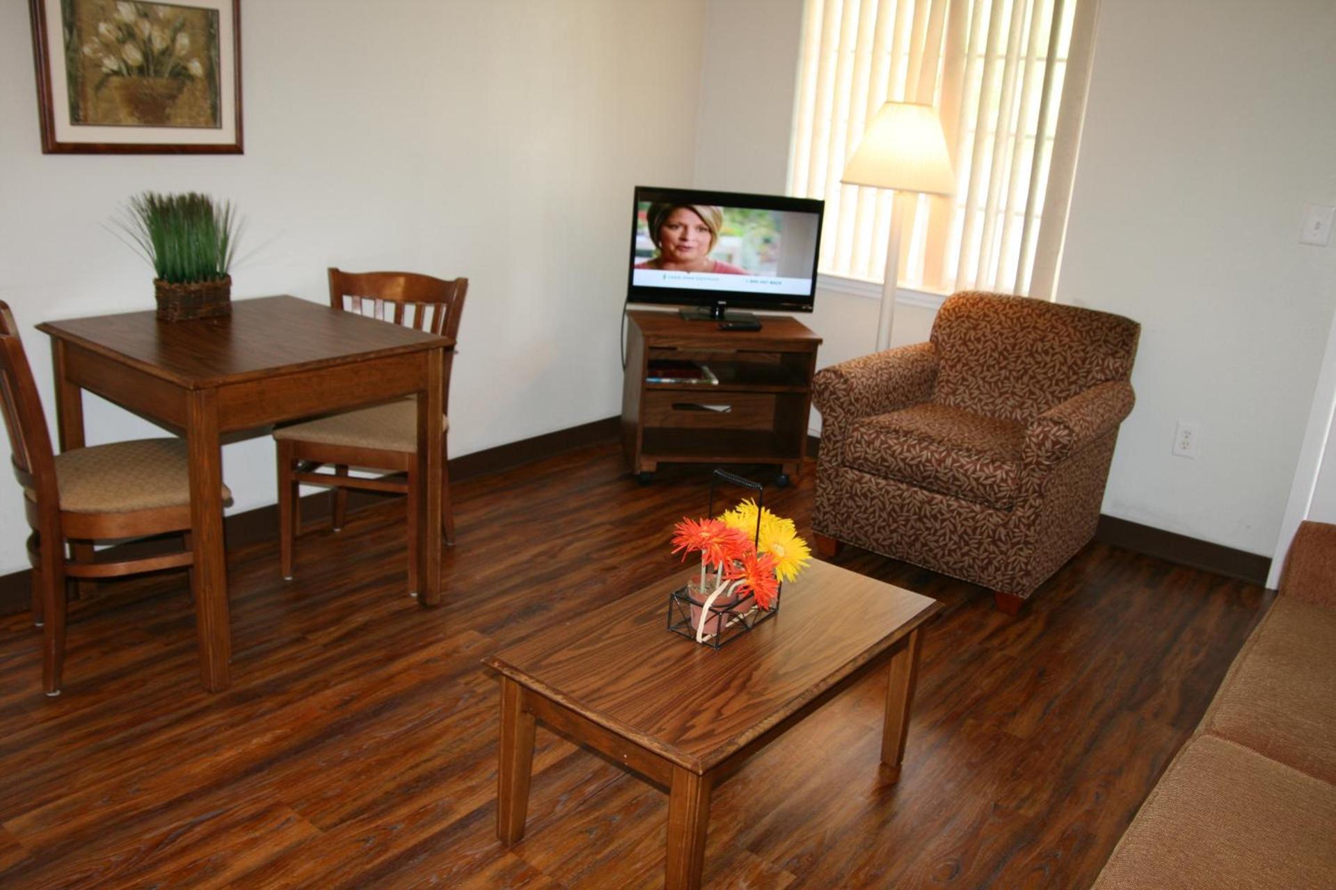 Affordable Suites Greenville photo 21