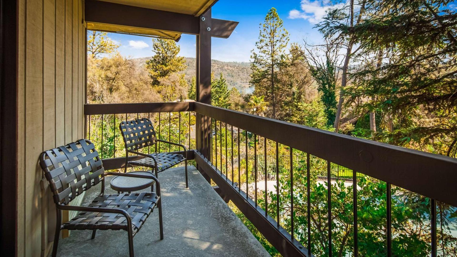 Best Western Plus Yosemite Gateway Inn photo 10