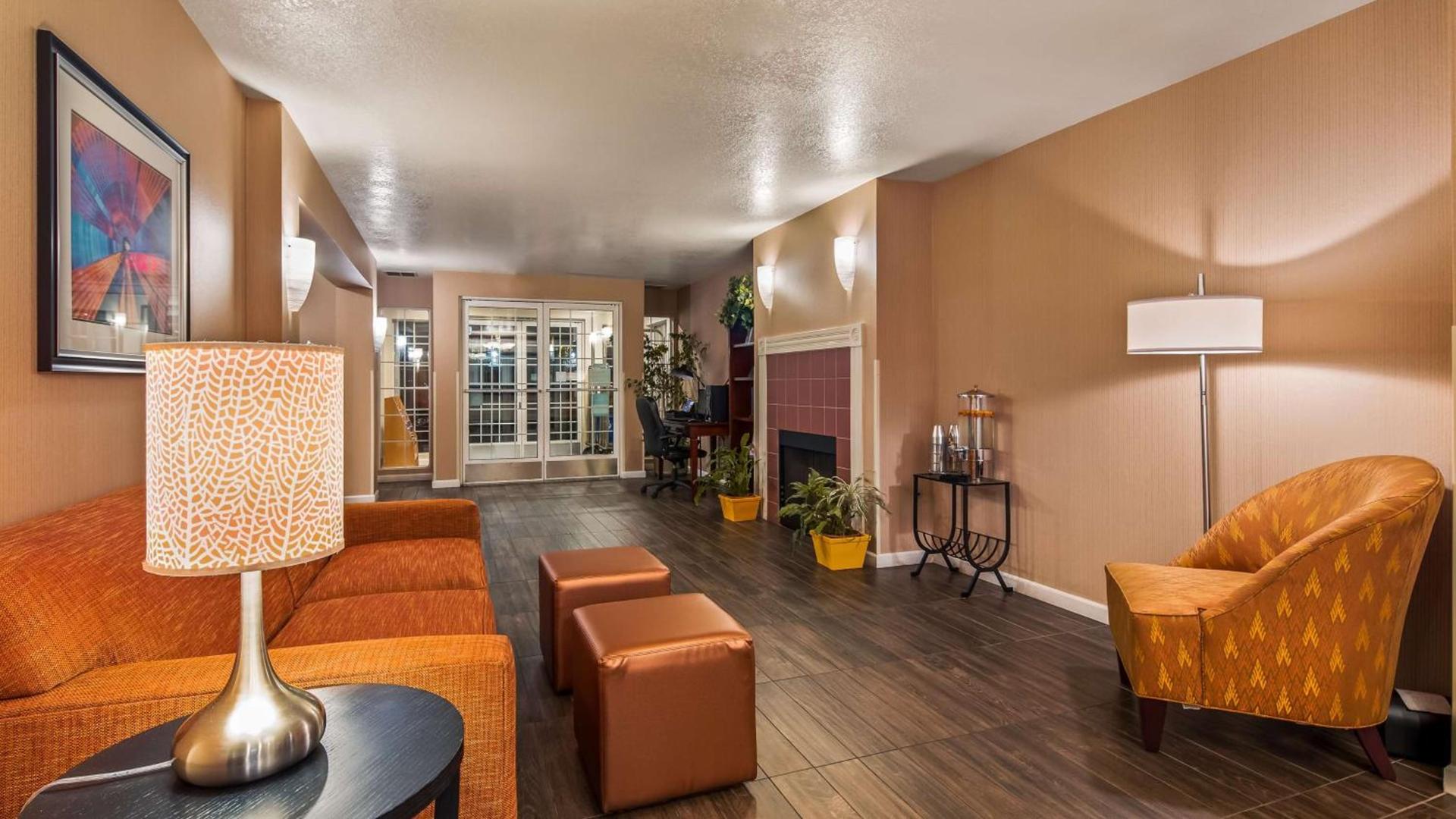 Best Western Luxury Inn photo 14