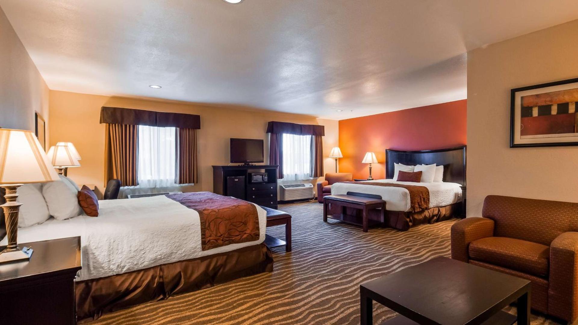 Best Western Plus Corning Inn photo 10