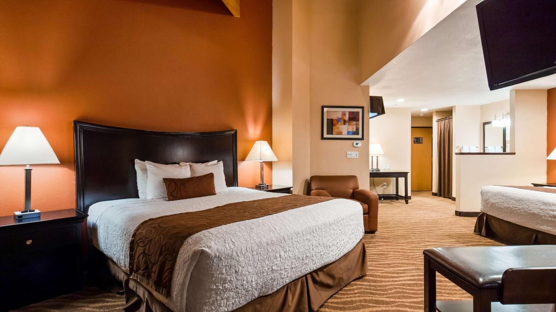 Best Western Plus Corning Inn photo 4