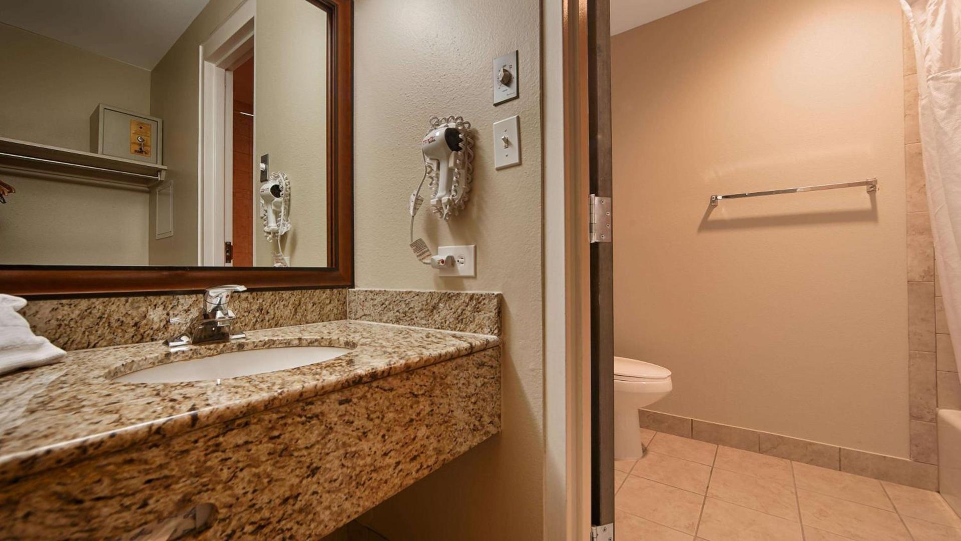 The Buxton, BW Signature Collection by Best Western photo 11