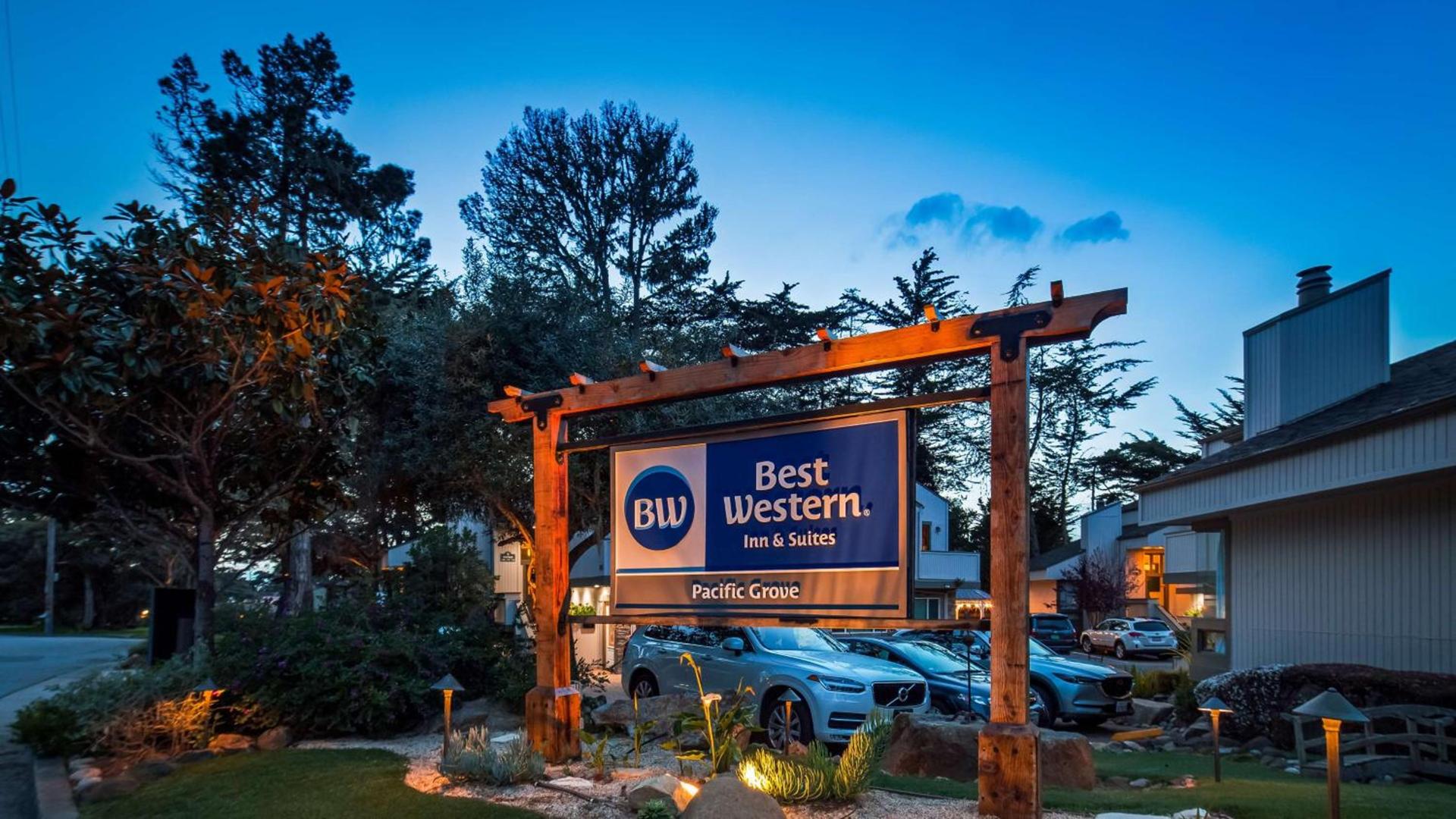 Best Western The Inn & Suites Pacific Grove — hotel in Pacific Grove