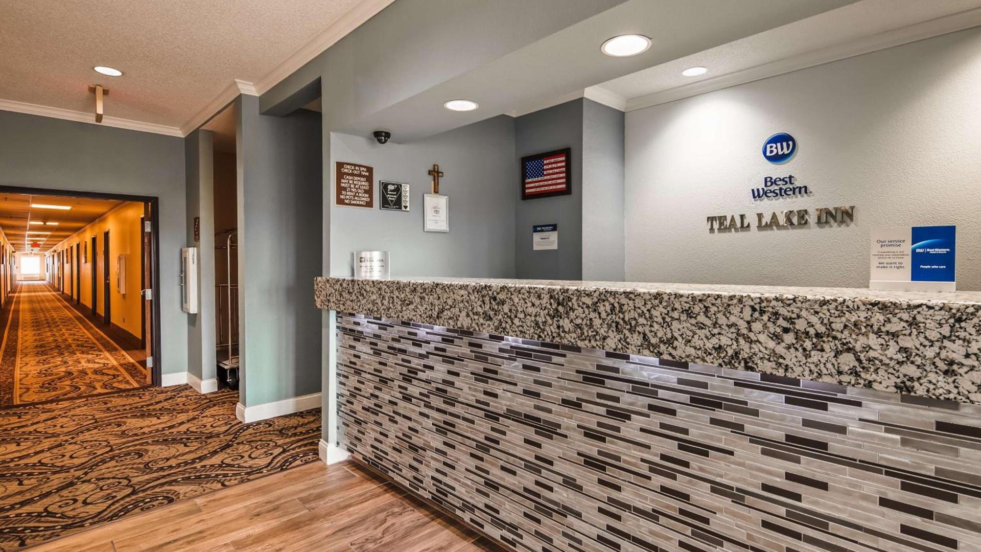 Best Western Teal Lake Inn photo 2