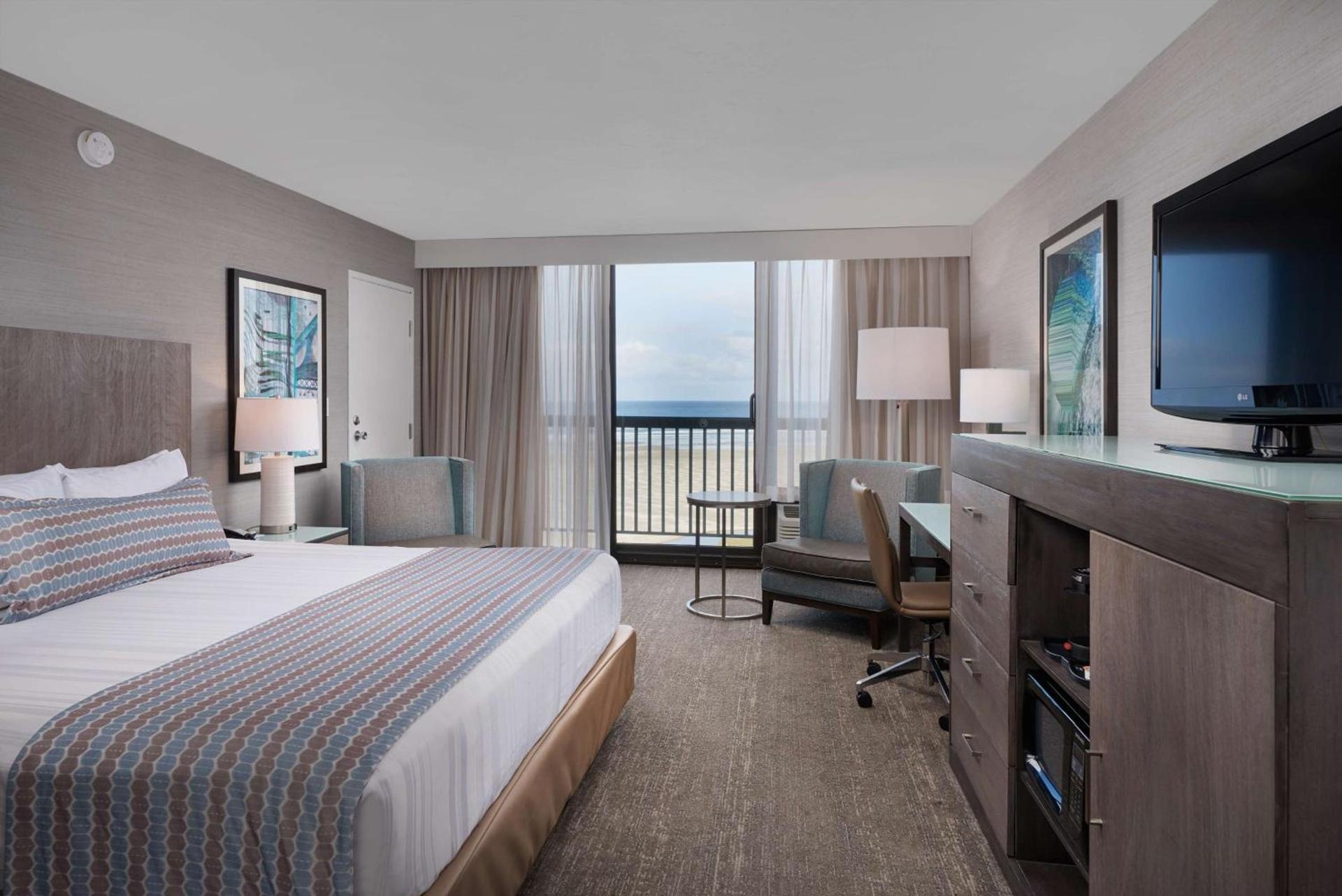 Best Western Plus Agate Beach Inn photo 32