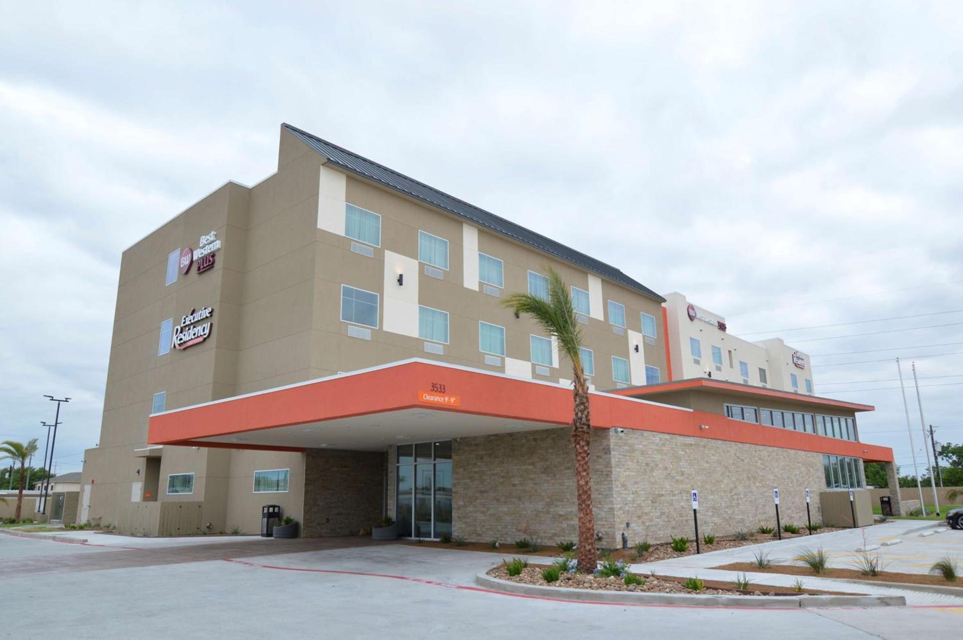 Hawthorn Extended Stay by Wyndham Corpus Christi I-37 NW photo 11