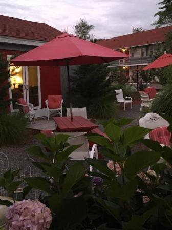 Red Horse Inn photo 11