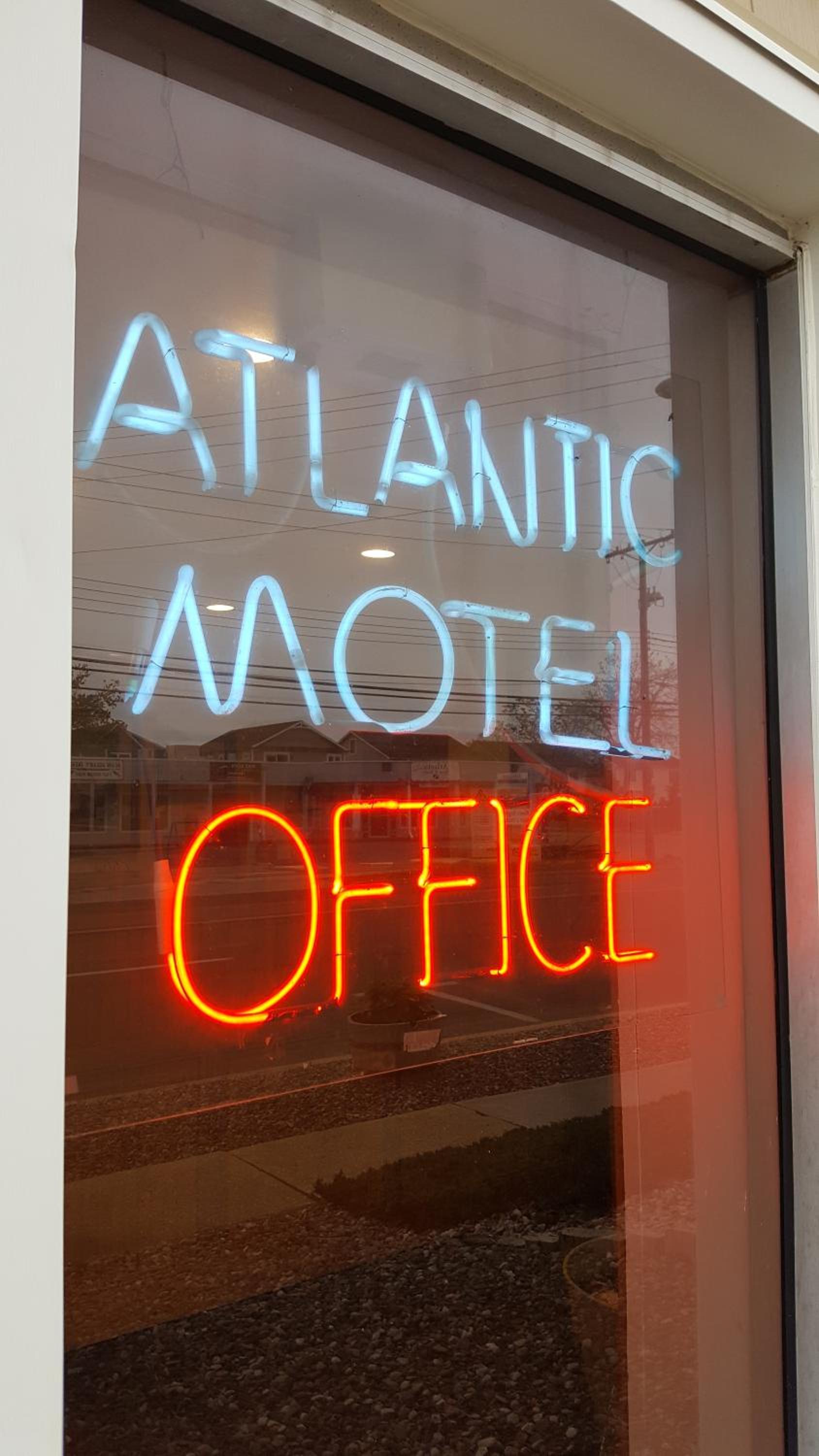 Atlantic Motel photo 4