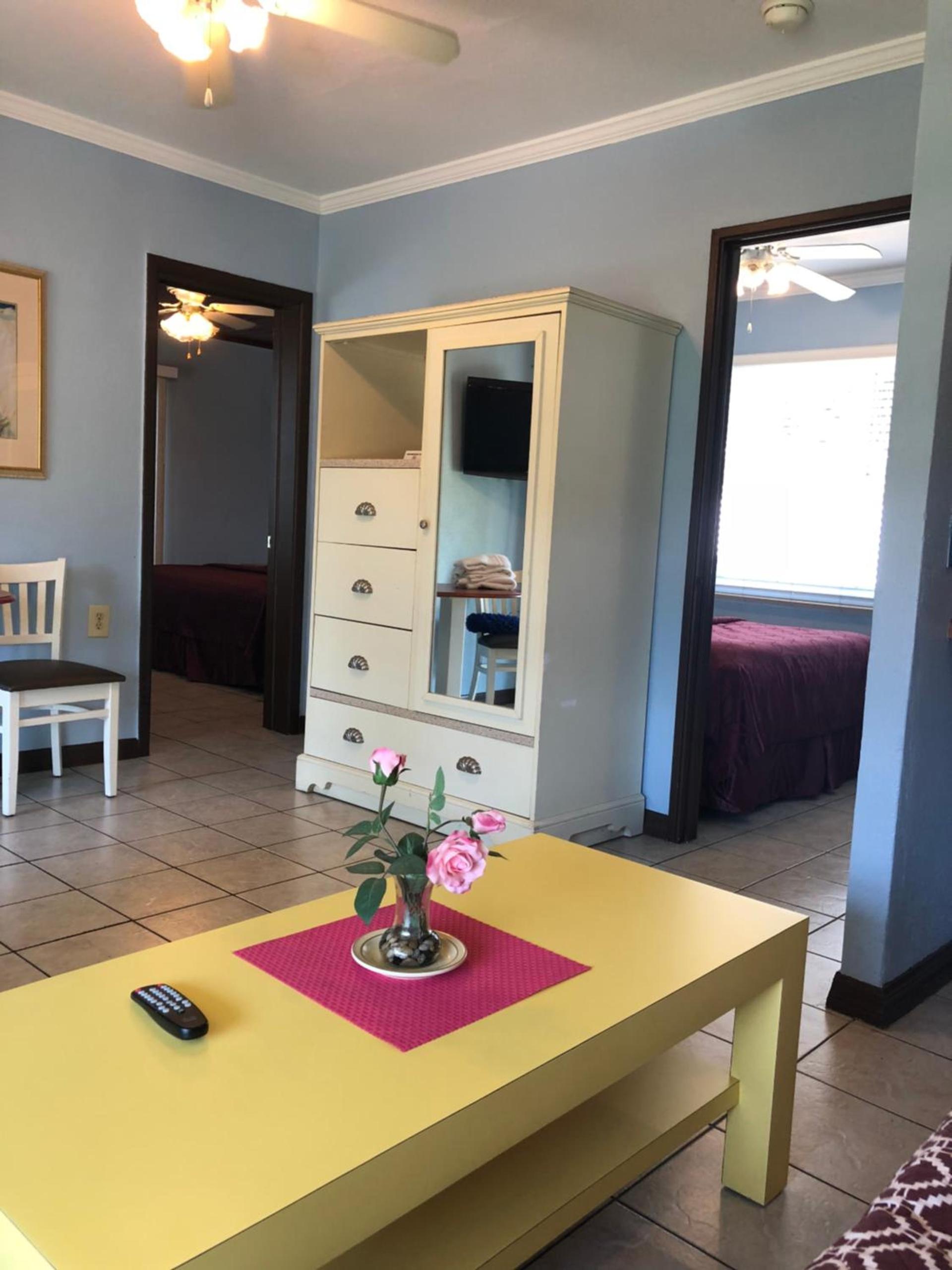 Lakeside Inn and Cafe photo 28
