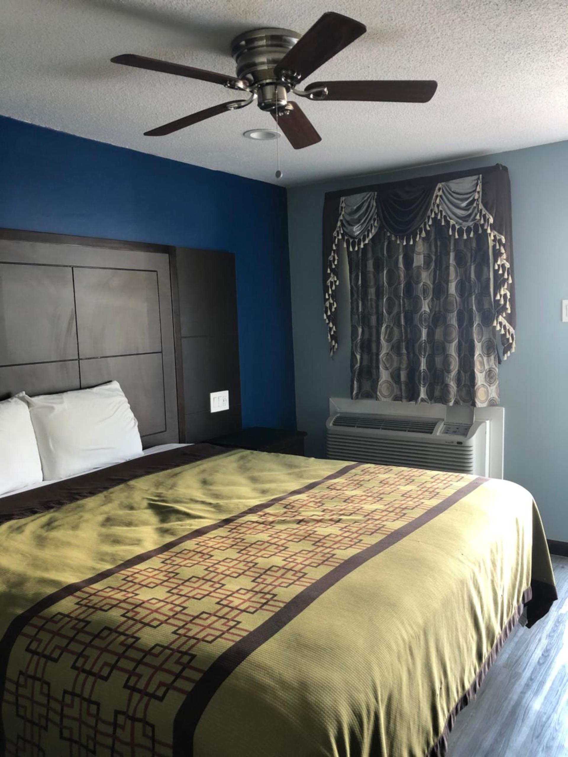 Star Light Inn photo 12