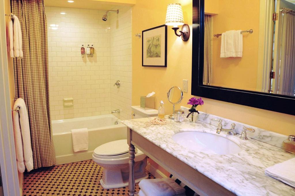 Tallman Hotel photo 27