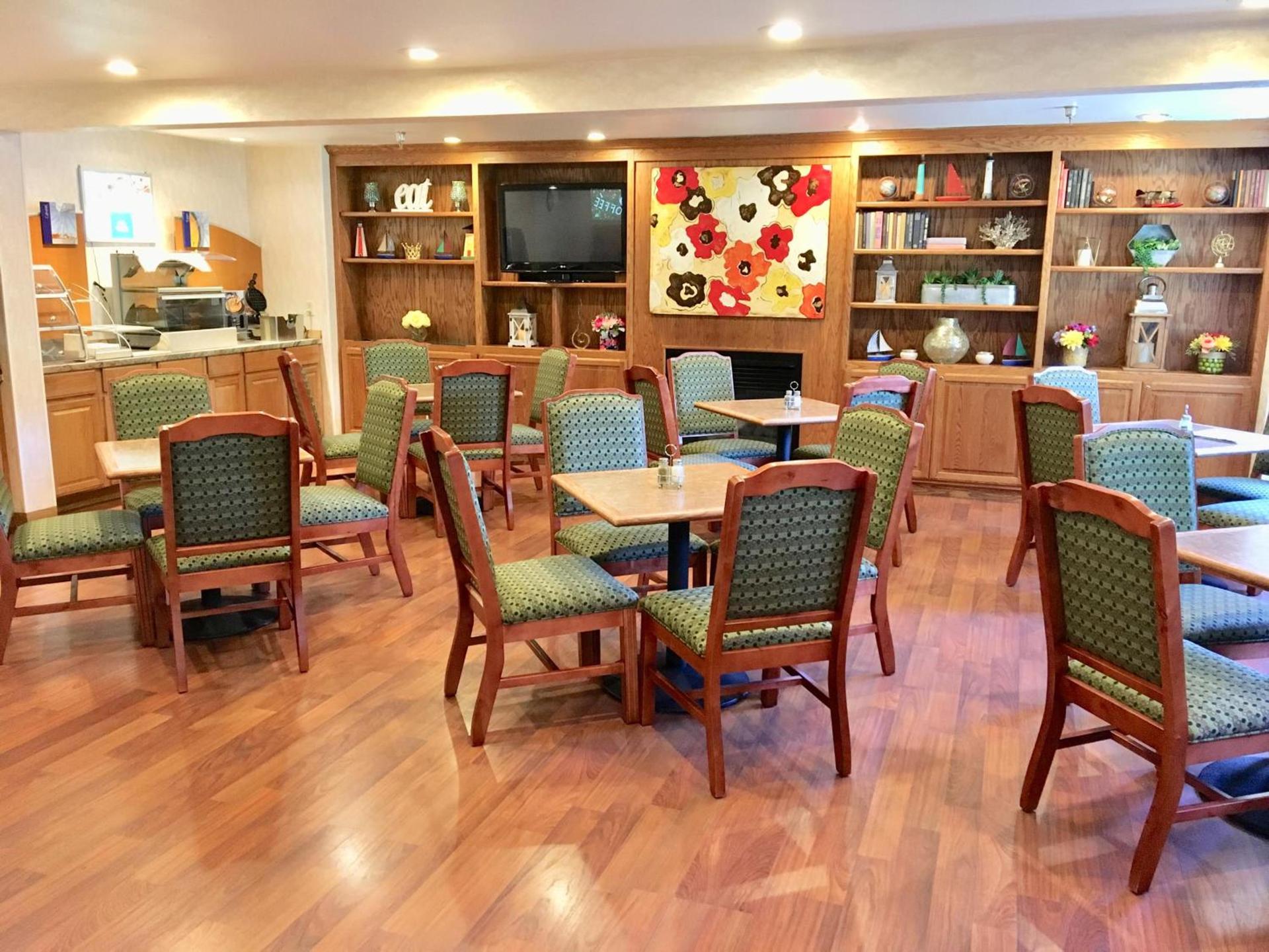 GuestHouse Inn & Suites Poulsbo photo 22