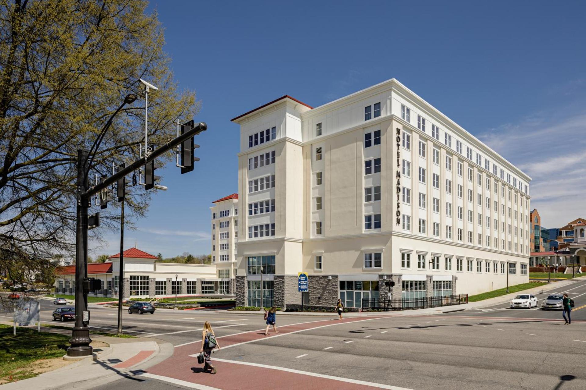 Hotel Madison & Shenandoah Conference Ctr. photo 11