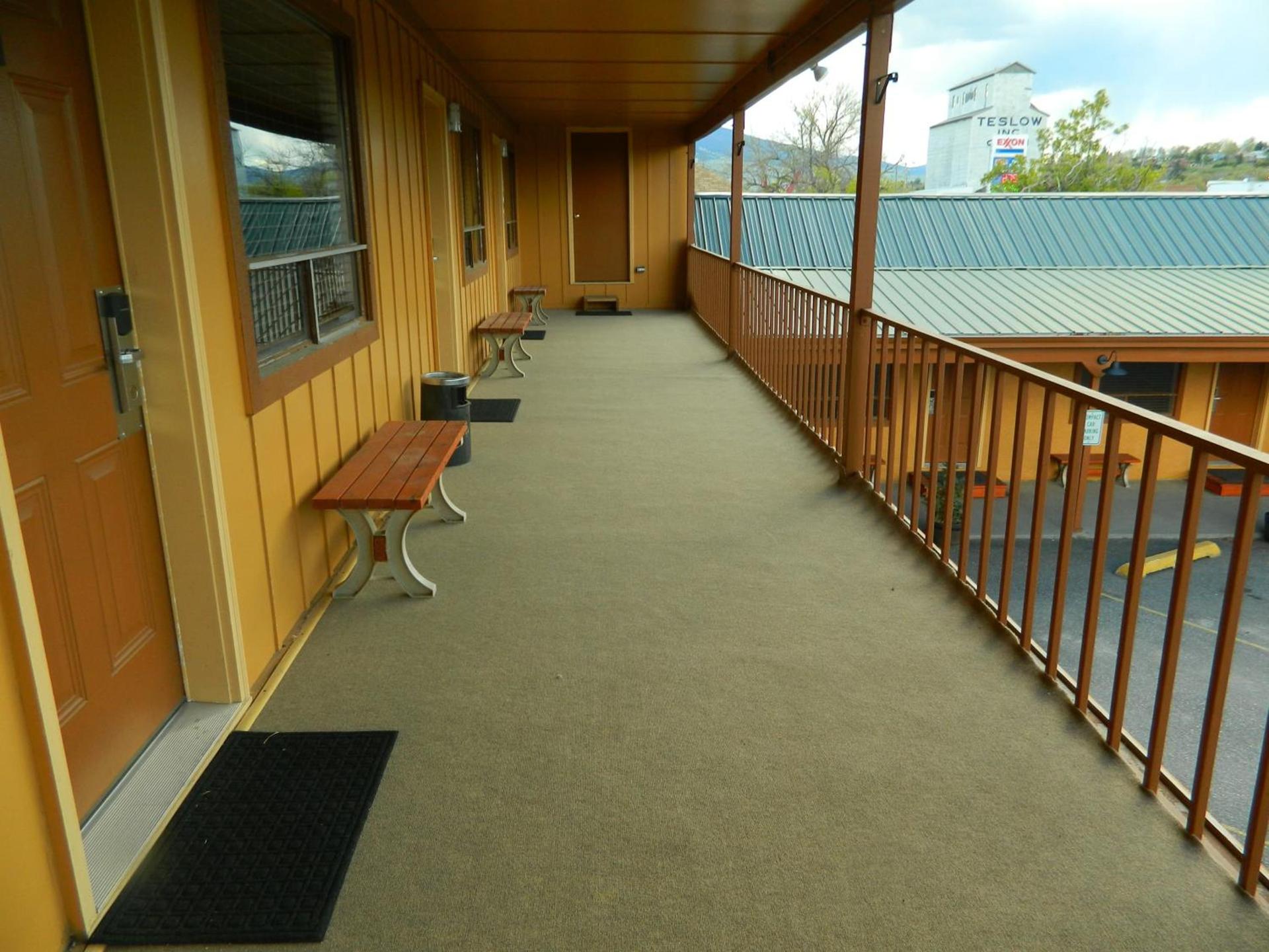 Country Motor Inn photo 16