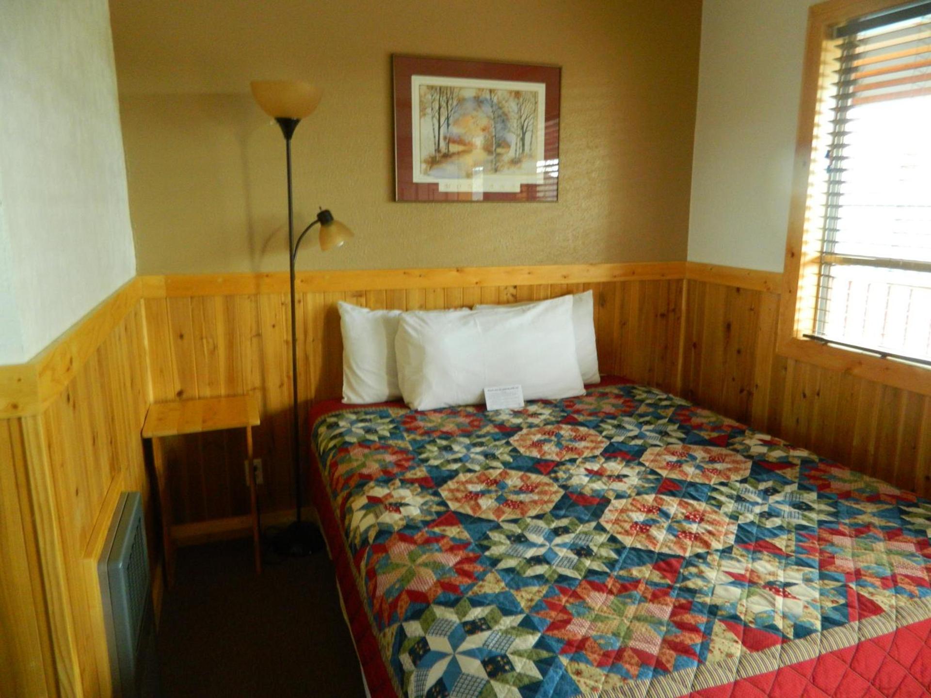 Country Motor Inn photo 17