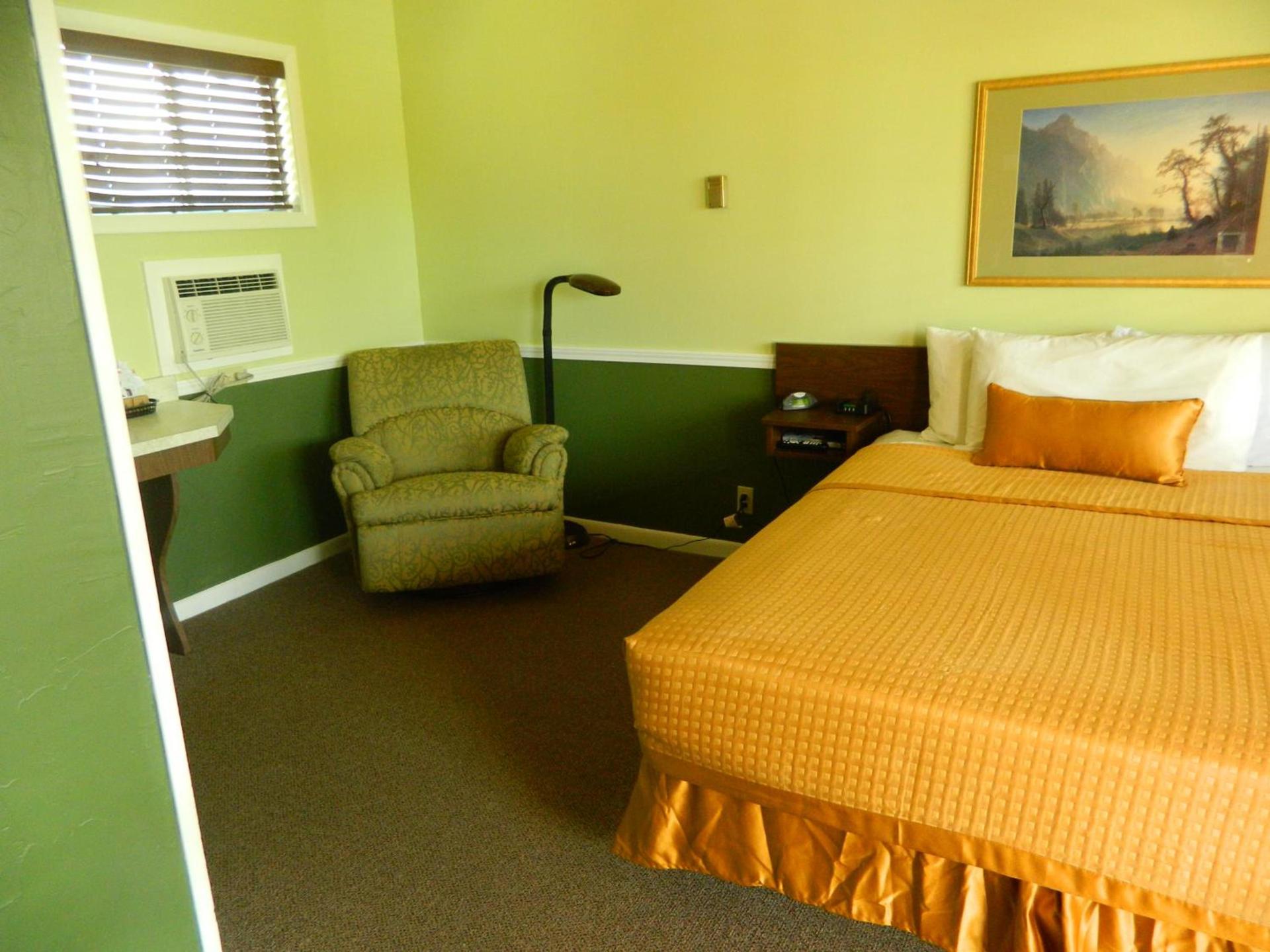 Country Motor Inn photo 20