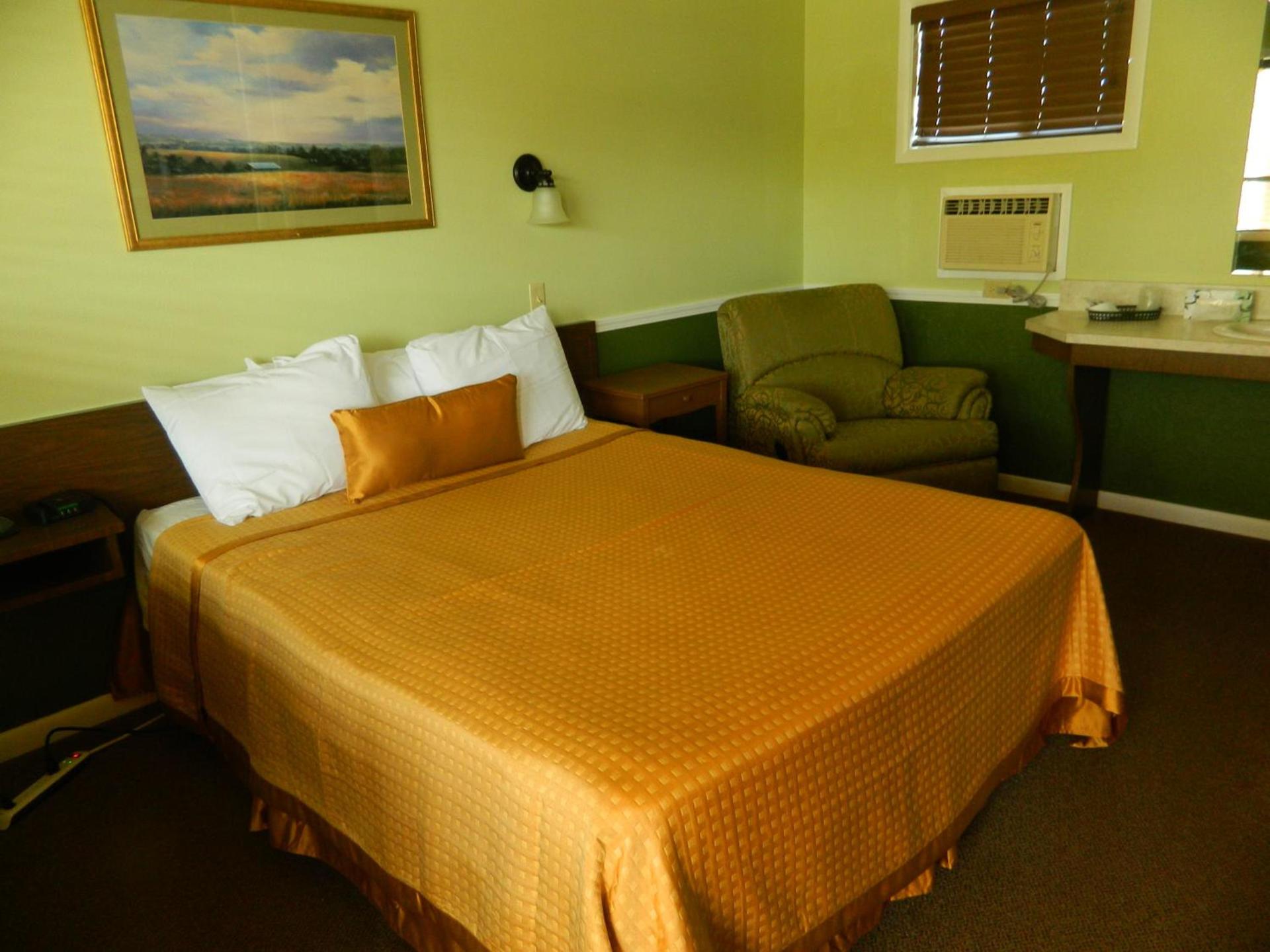 Country Motor Inn photo 26