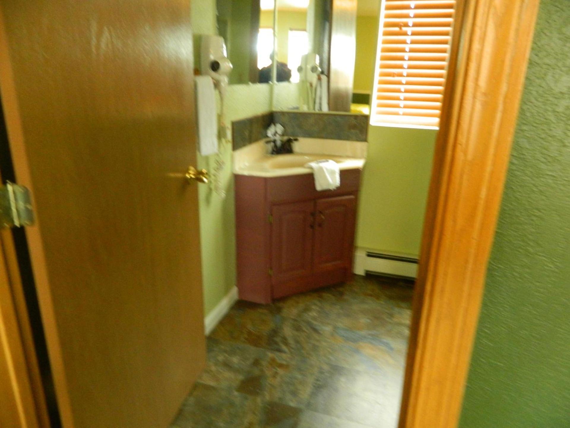 Country Motor Inn photo 12