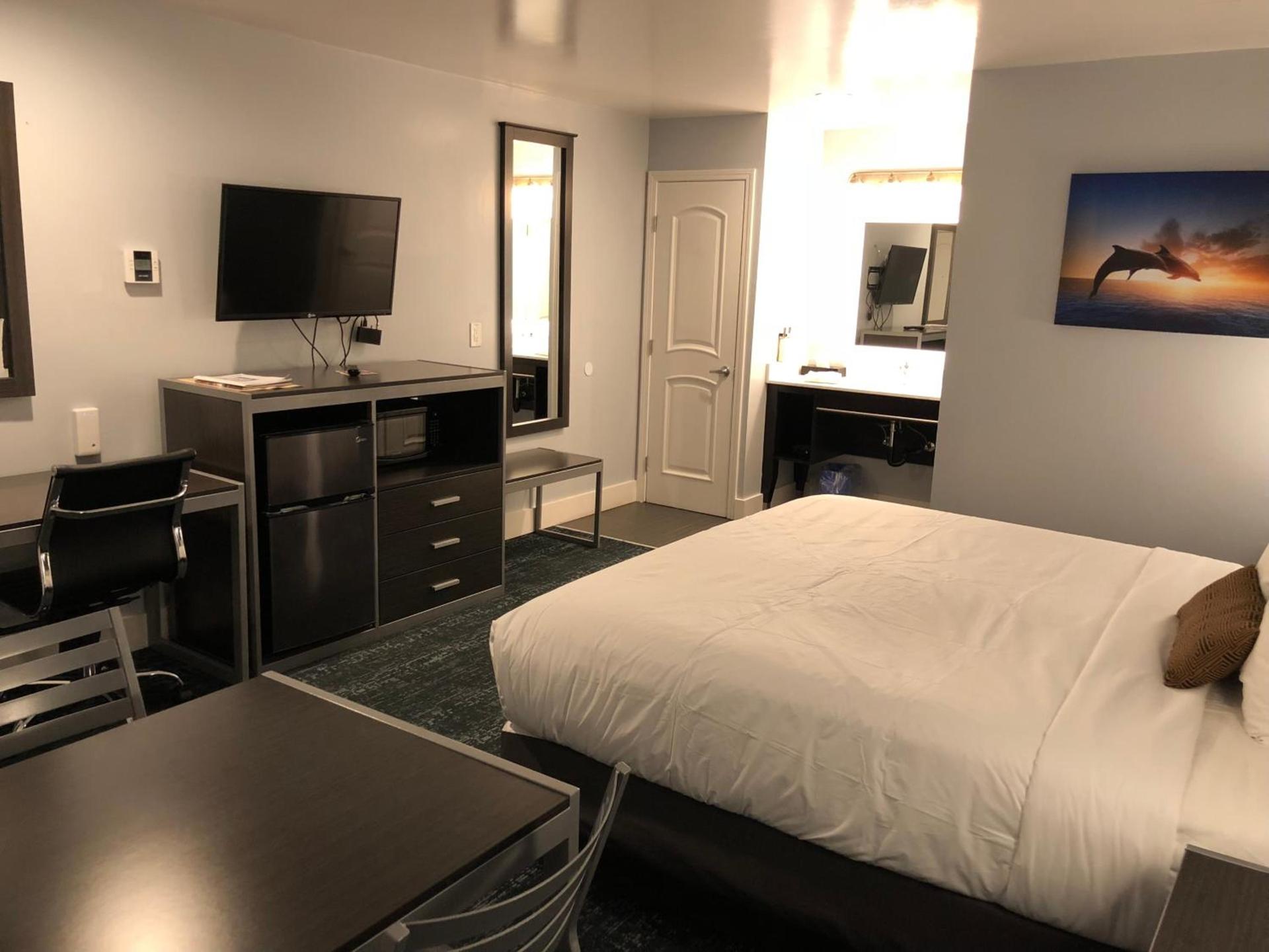 Pacific Inn Monterey photo 19