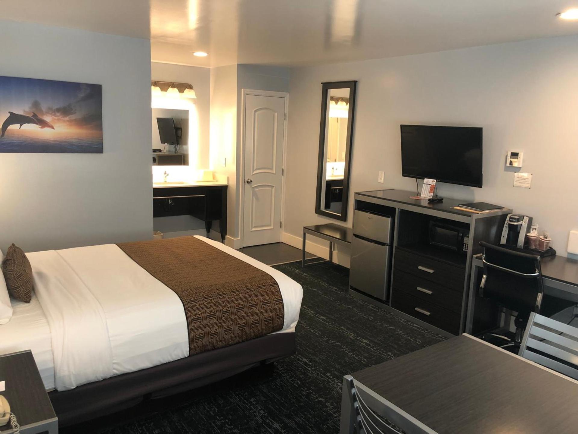Pacific Inn Monterey photo 16