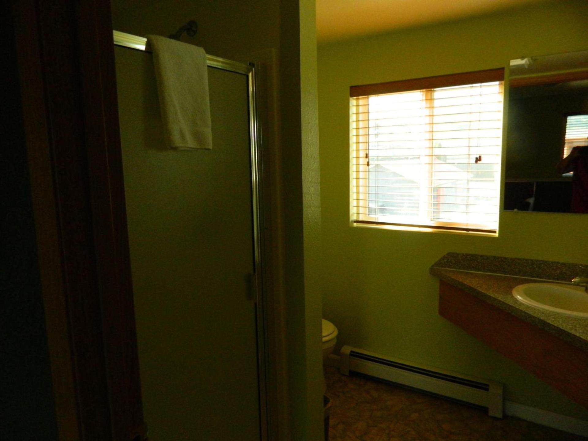 Country Motor Inn photo 4