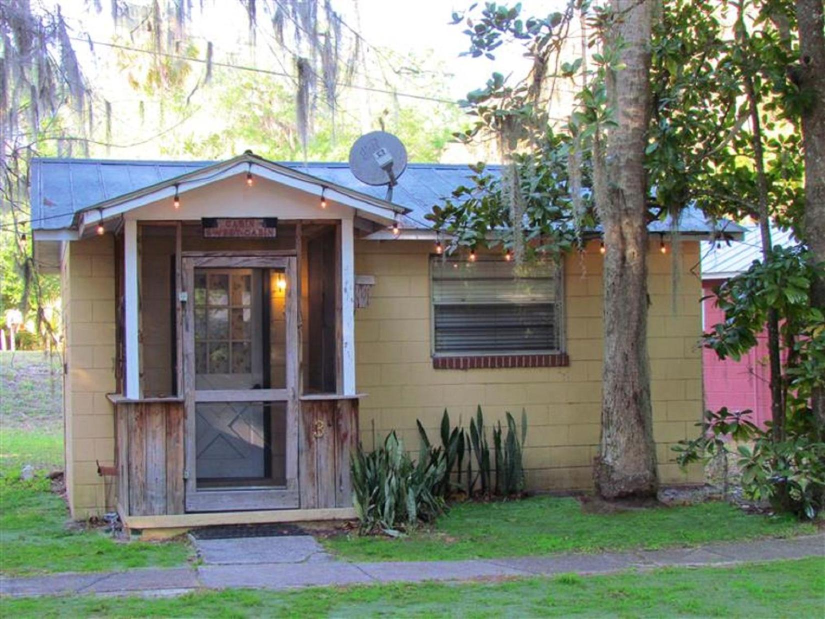 The Yearling Cabins photo 2