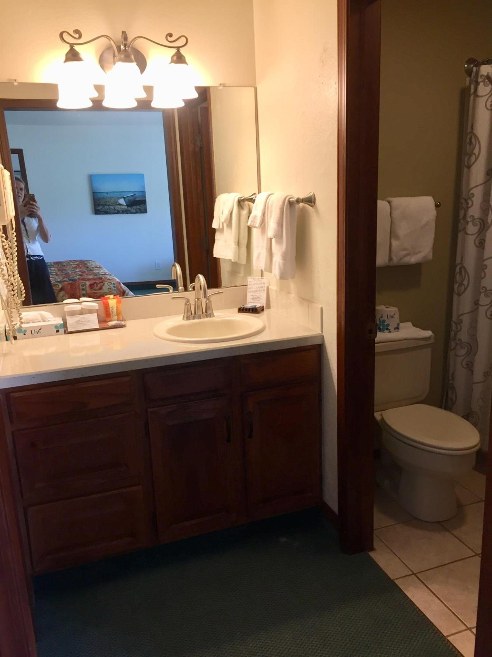 Hilltop Inn Broomfield Denver photo 14