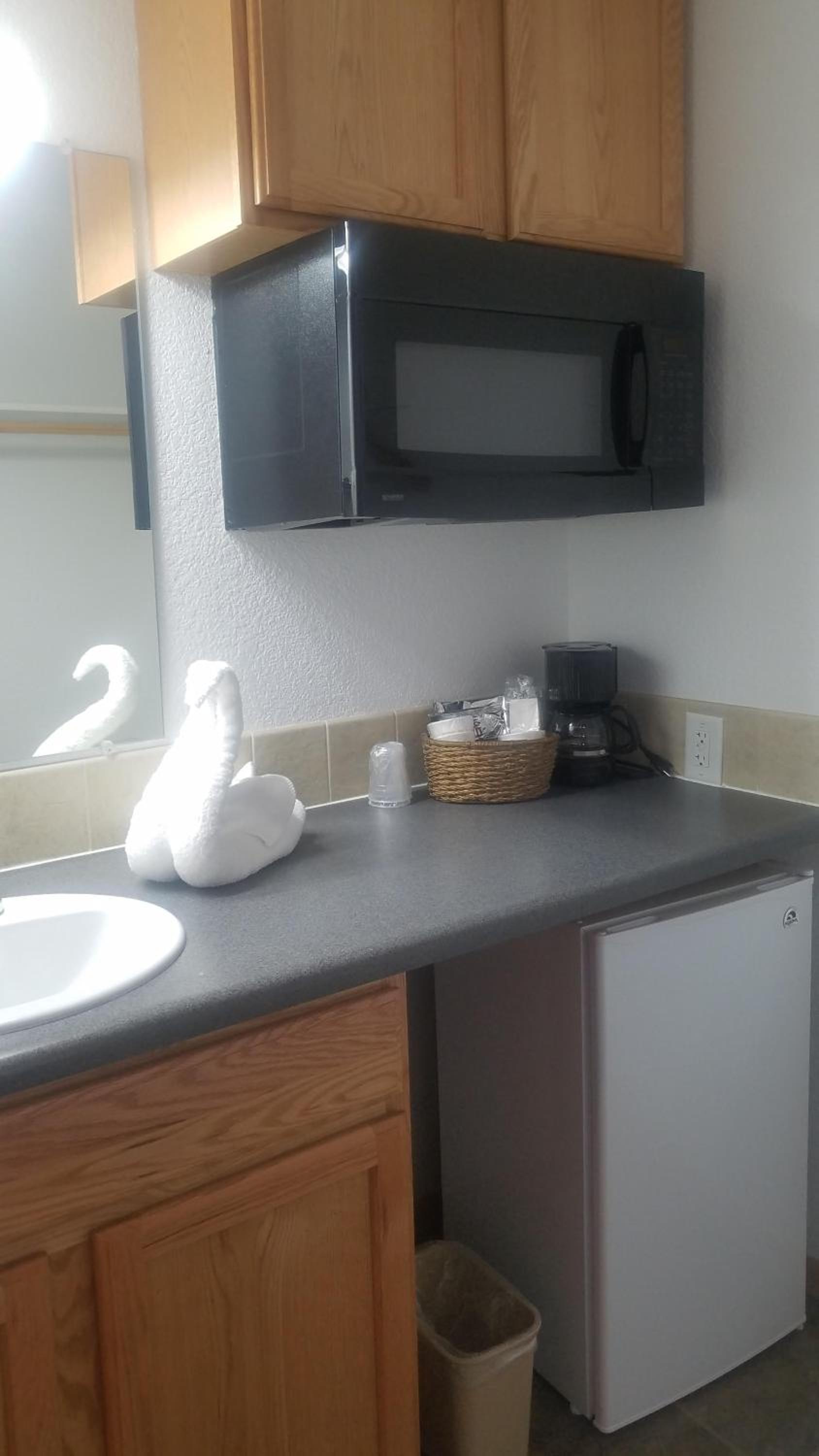Howard's Motel photo 10