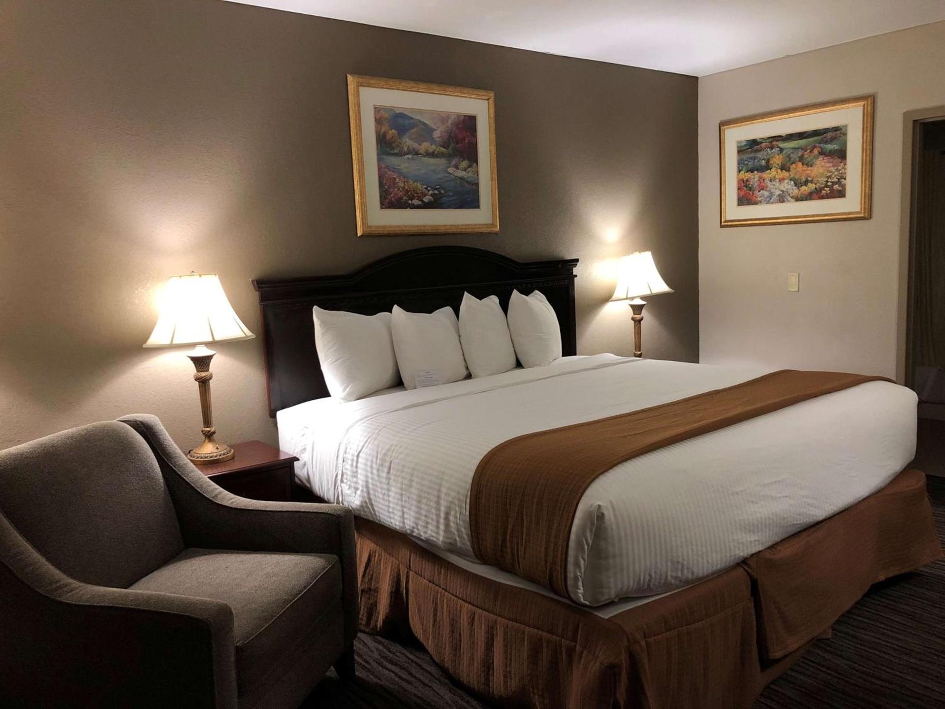 Best Western Gateway Adirondack Inn photo 16