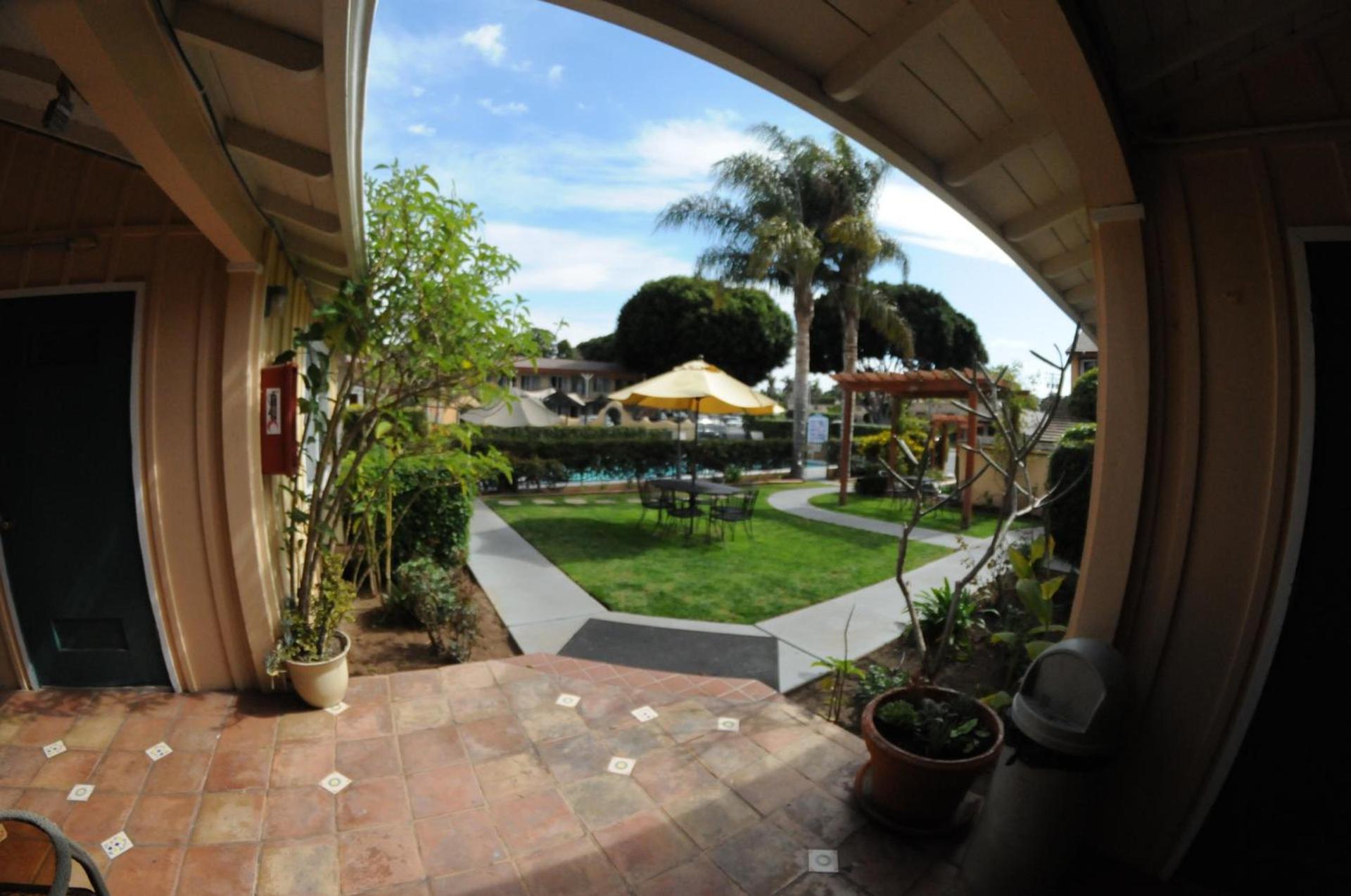 Oasis Inn and Suites photo 49