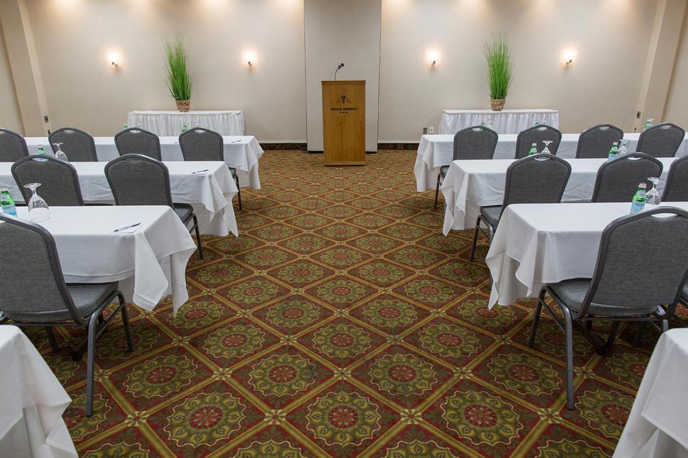 Rogue Regency Inn Medford Airport photo 52