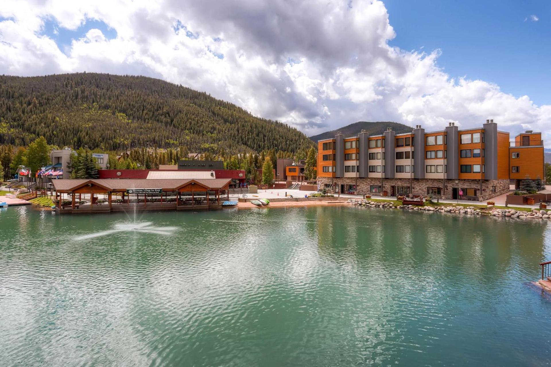 Lakeside Village by Vail Resorts photo 15