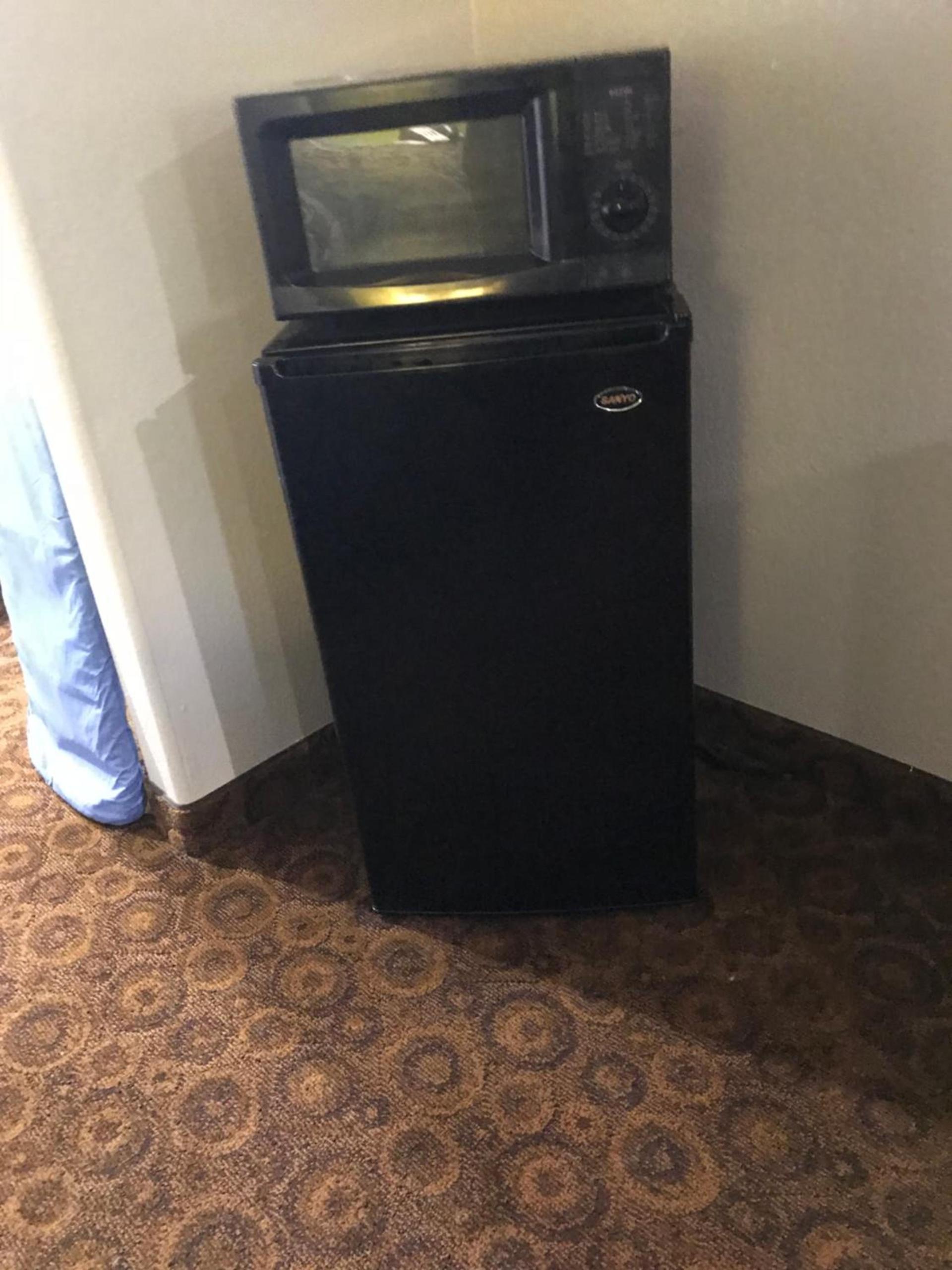 Camelot Inn and Suites photo 39