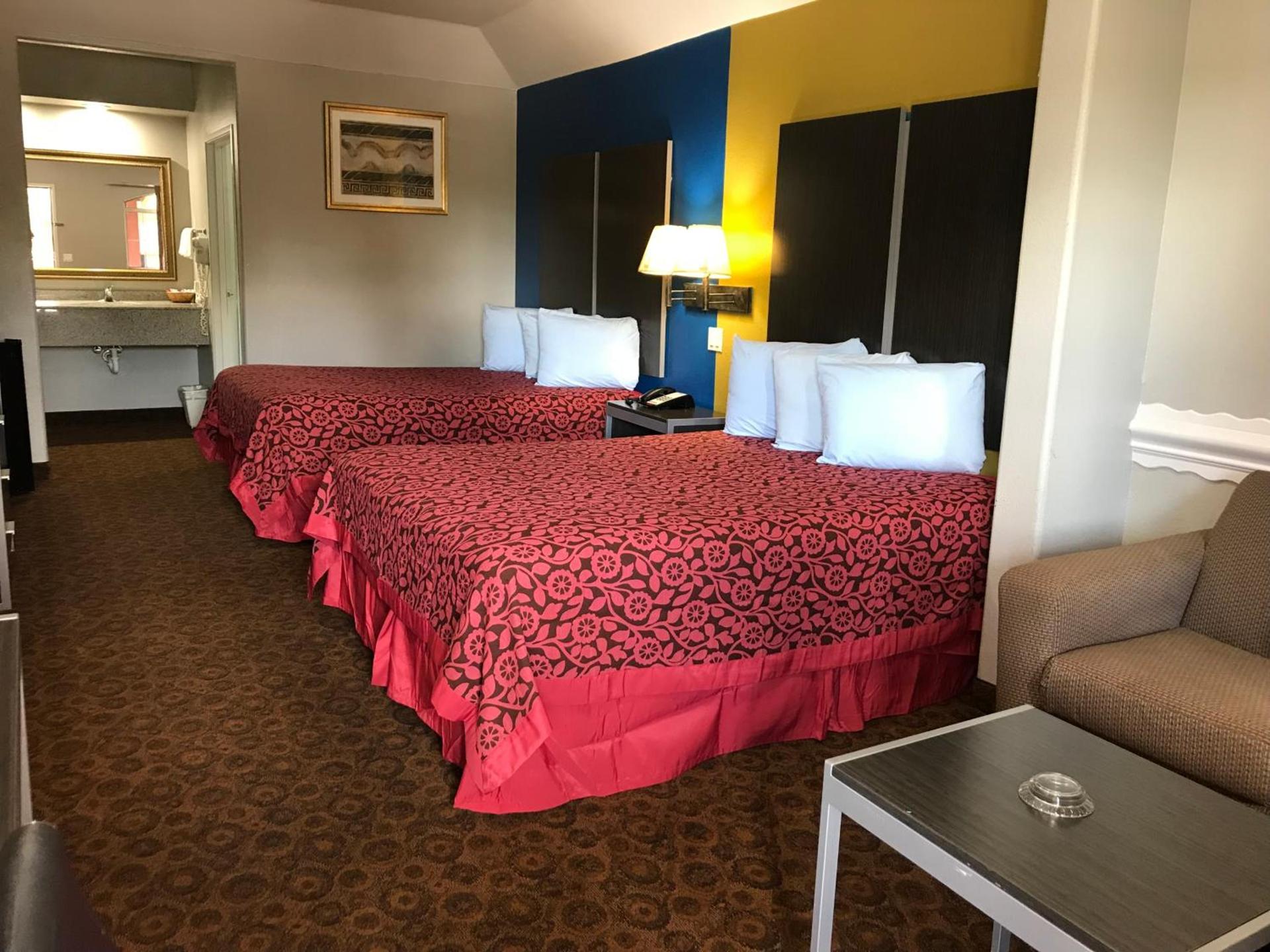 Camelot Inn and Suites photo 37