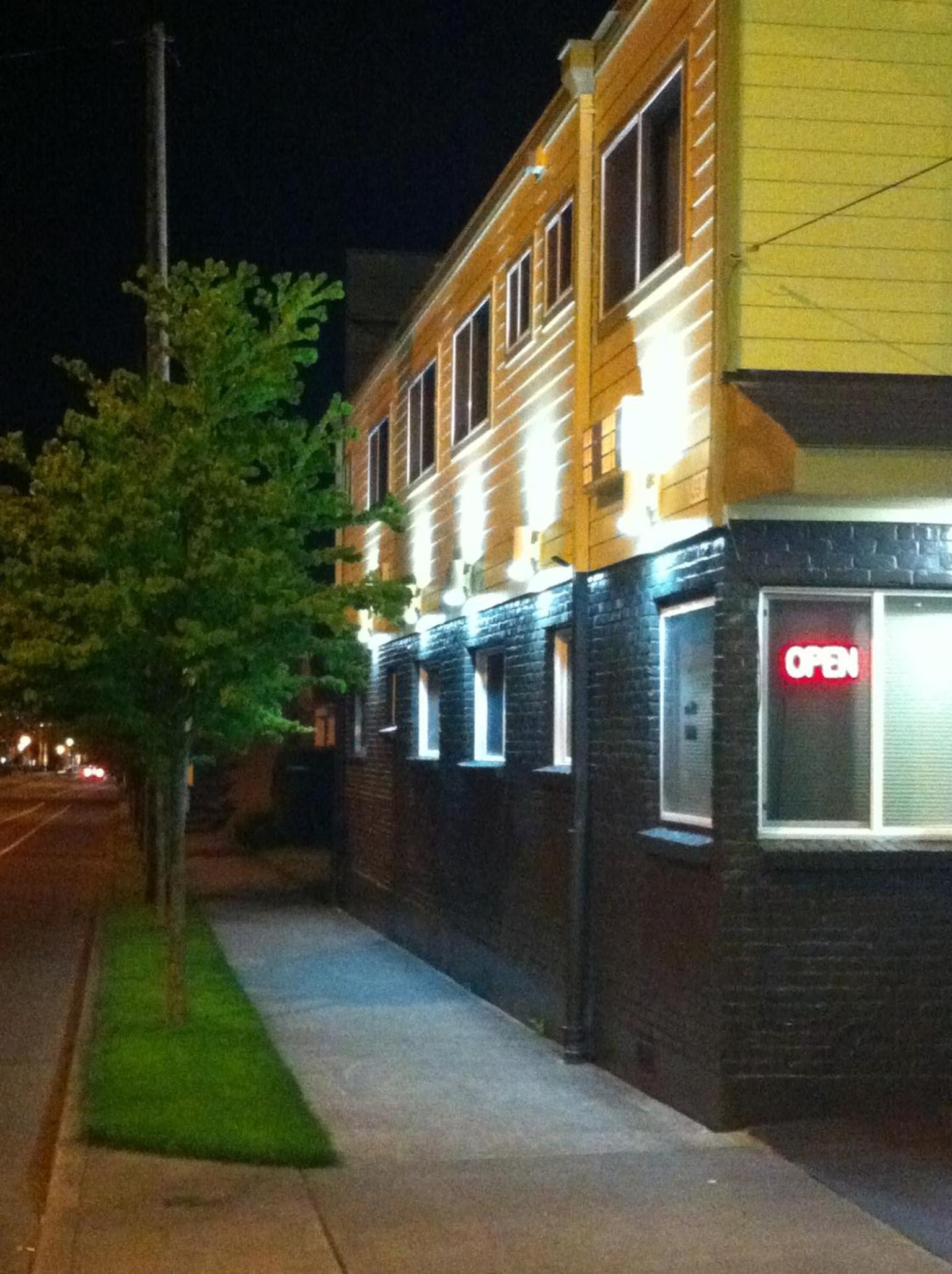 Economy Inn photo 1