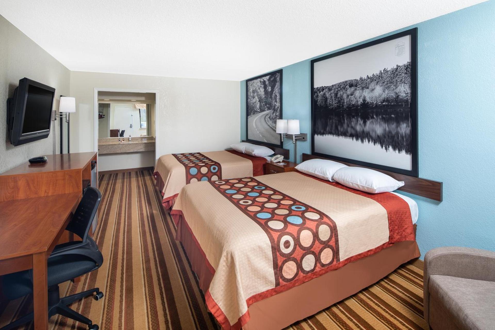 Super 8 by Wyndham Burlington NC photo 11