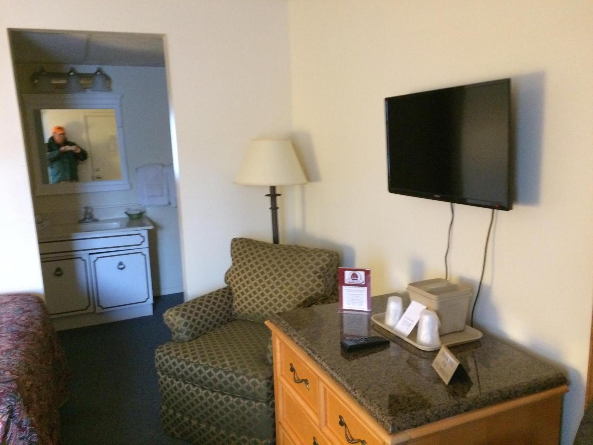 The Ship Motel photo 18